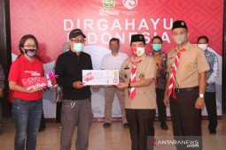 Pemko Banjarmasin menerima bantuan Coorporate Social Responsibility (CSR) dari PT Dolen Suroboyo Sugih