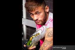 Ayah Neymar Jr tegaskan putranya tetap bertahan di Santos