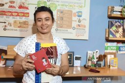 Penulis di Bali keluarkan buku "Saya Kamu Mereka" di tengah pandemi