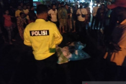 Dilindas truk, seorang bocah tewas mengenaskan