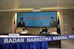 Petugas BNNP Jatim dihadang massa saat tangkap bandar narkoba di Sampang
