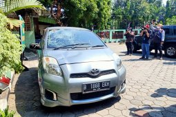 Kerugian materi dari warga sipil akibat peristiwa Ciracas bervariasi