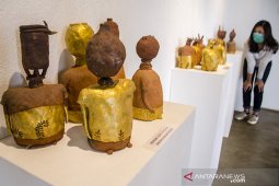 Pameran seni Punk Ceramic