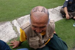Berteman dengan Cek Endra dari SMP, pria ini rela cukur rambut bertuliskan "Cerah"