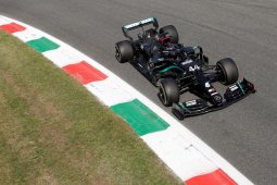 Duet Mercedes, Hamilton dan Bottas belum terkalahkan di FP2 Grand Prix Italia