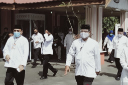 Sahbirin-Muhidin daftar ke KPU Kalsel didukung sembilan Parpol