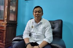 Hari terakhir, empat bakal pasangan calon mendaftar di KPU Metro