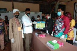 Haji Rusli-Guru Fadlan serahkan berkas ke KPU Banjar