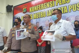 Wanita WNA asal Maroko  gigit anak kandung dan diduga menganiayanya hingga meninggal