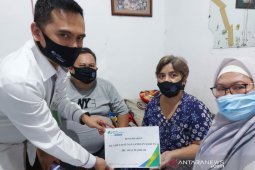 BPJAMSOSTEK Bogor Kota serahkan klaim JHT langsung kepada peserta