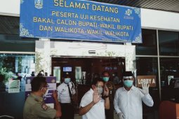 Eri-Armuji dan Machfud-Mujiaman jalani swab test di RSUD Soetomo Surabaya