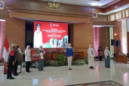 Pemprov Jatim bagikan paket internet gratis untuk siswa dan guru