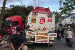 Truk tangki kecelakaan, seorang penyapu jalan di Meulaboh tewas