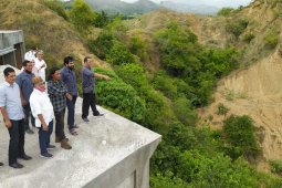 Kunjungi lokasi pembangunan stadion utama PON Aceh. Ini kata Mualem