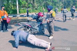 Tim Gugus Tugas COVID-19 Cianjur gelar razia masker