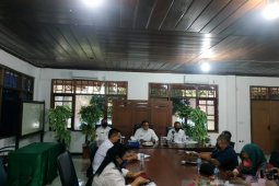 Pemkab  Kepulauan Tanimbar kembali hentikan sementara transportasi laut dan udara