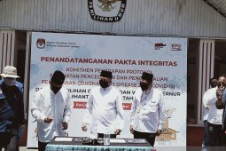 Bacagub  tandatangani komitmen taati protokol kesehatan COVID-19