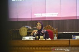 Soal sanksi Gubernur Jatim, Bupati Faida siap ambil risiko