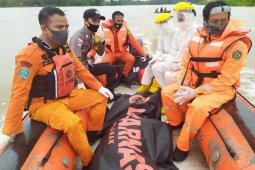 Warga Sungai Uluk ditemukan mengapung di Teluk Sindor