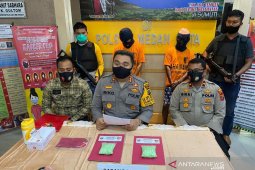 Polisi tangkap pengedar pil ekstasi di tempat hiburan malam