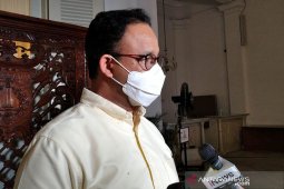 Anies Baswedan melanjutkan PSBB Jakarta