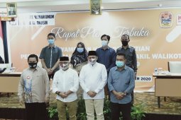 KPU Banjarmasin nyatakan keempat Bapaslon penuhi syarat maju