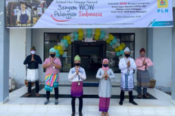 Andini nikmati promo diskon tambah daya super wow