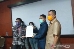 Massa sampaikan sepuluh persoalan ke DPRD Belitung