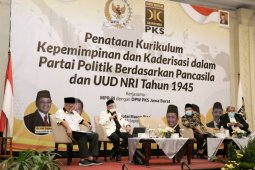 PKS tegaskan pembinaan kadernya mengacu pada Pancasila-UUD 45