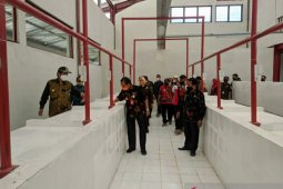 Gubernur Sulteng minta pasar di Banggai menjadi penggerak ekonomi daerah