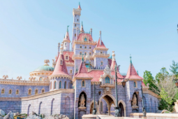 Disneyland di Tokyo buka area baru "Beauty and the Beast" akhir bulan