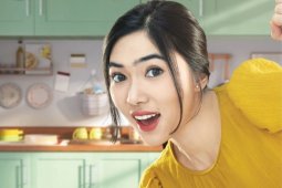 Isyana Sarasvati eksplorasi bakat di dapur