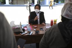 Pemkot Surabaya jemput bola gelar swab ke rumah warga