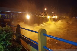 Warga diminta waspadai meluapnya Sungai Ciliwung