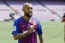 Arturo Vidal ucapkan perpisahan kepada penggemar Barcelona