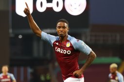 Konsa pastikan Villa menang 1-0 lawan  10 pemain Sheffield