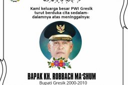 Mantan bupati Gresik Robbach Ma'sum meninggal dunia