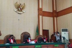 Majelis hakim beri waktu satu minggu Jerinx  susun eksepsi