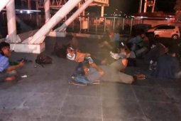 Tarif tes swab mahal membuat pedagang batal menyeberang ke Nias