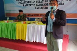 Pilkada di tengah pandemi COVID-19  Bawaslu Labura dan Paslon tandatangani MoU