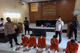 Polres Jembrana tangkap komplotan pencuri modus pecah kaca mobil