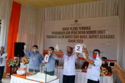 KPU Sekadau pleno tetapkan nomor urut pasangan calon Pilkada 2020