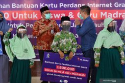 XL Axiata Beri Bantuan Paket Internet