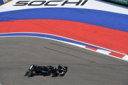 Pebalap tim Mercedes Bottas puncaki FP1 GP Rusia, Hamilton finis P19