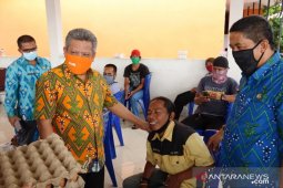 Kubu Raya distribusikan bantuan bagi warga terdampak COVID-19