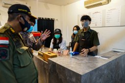 Pontianak turunkan tim gabungan sosialisasikan pembatasan aktivitas malam