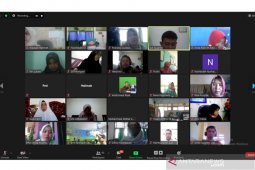 FKIP Unib latih guru matematika menyusun instrumen tes online