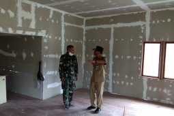 Camat Pulau Hanaut kunjungi Mushola Alhidayah