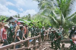 Dansatgas TMMD Kodim 1015/Spt cek pengerjaan di lokasi jembatan TMMD 109