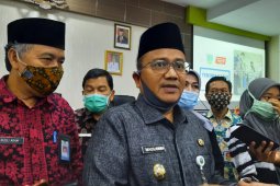 Kota Jambi batasi PKL layani pelanggan hingga pukul 21.00 WIB